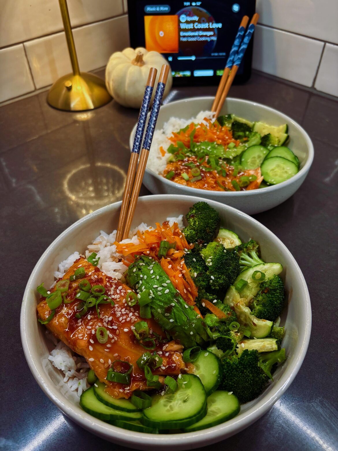 [Homemade] salmon & rice bowls!