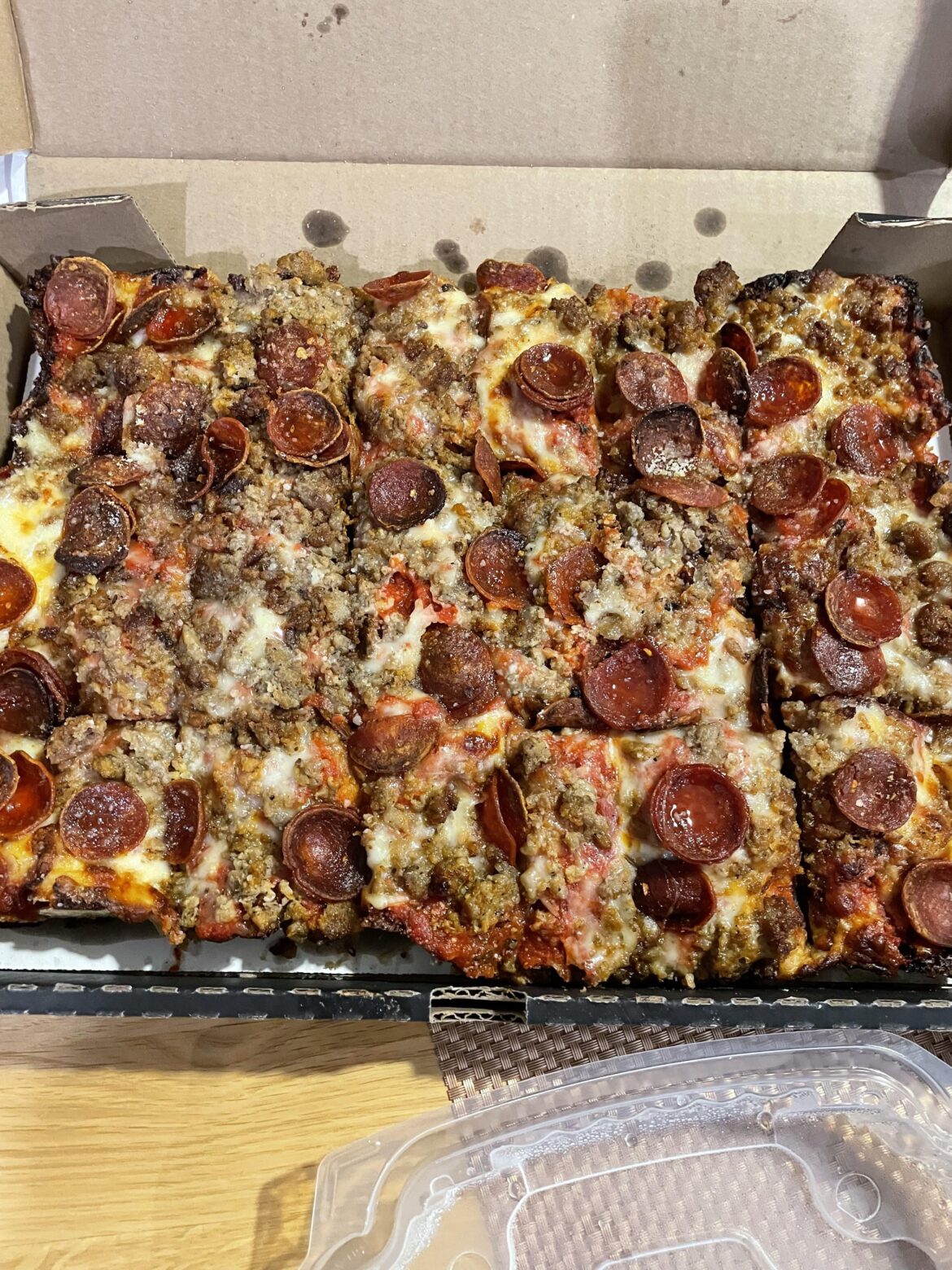 Pizza boy >>> Pequods