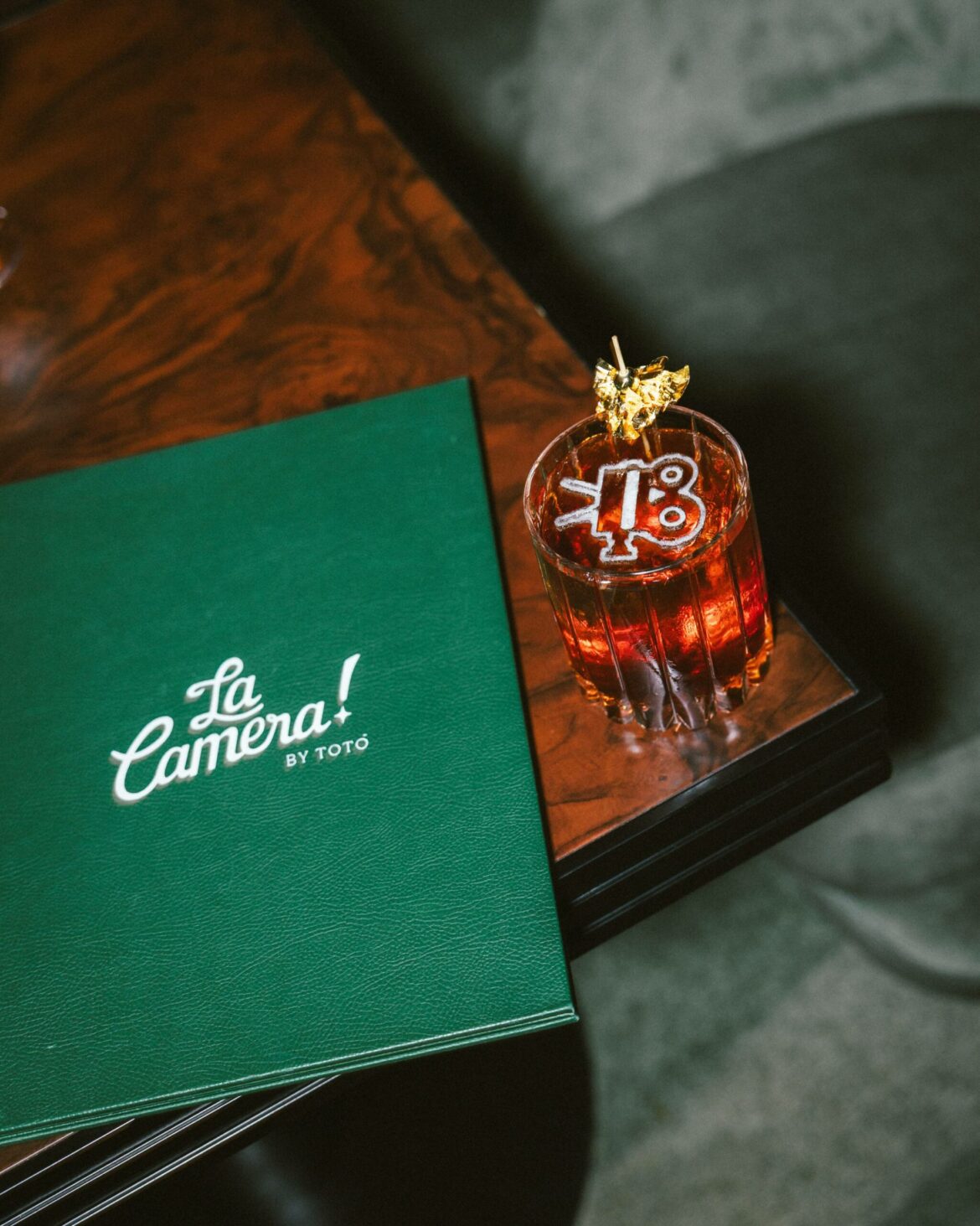 LA CAMERA! BY TOTÓ PRESENTS TOTÓ BABY: AN IMMERSIVE 1960S ITALIAN MURDER MYSTERY DINNER SHOW LA CAMERA! BY TOTÓ PRESENTS TOTÓ BABY: AN IMMERSIVE 1960S ITALIAN MURDER MYSTERY DINNER SHOW