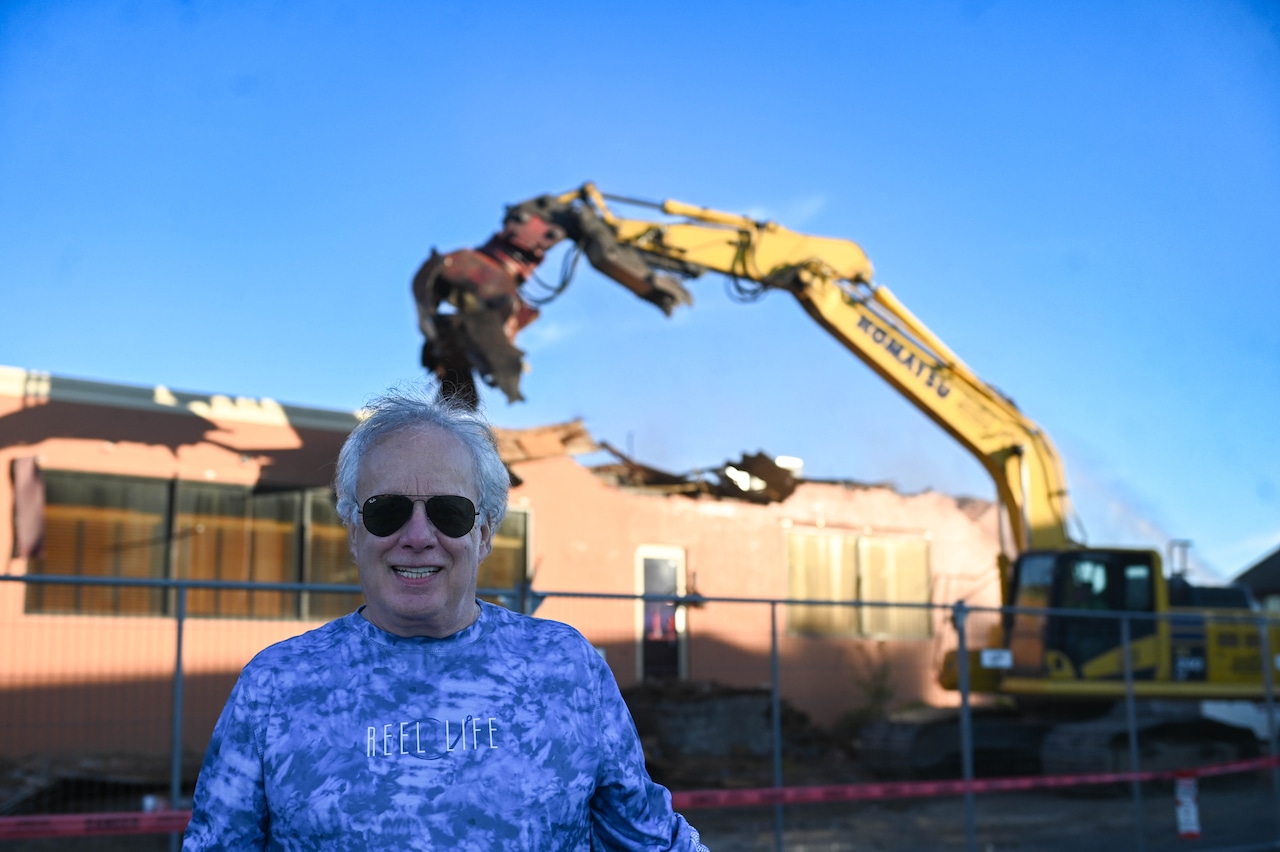 Joey's Restaurant demolished