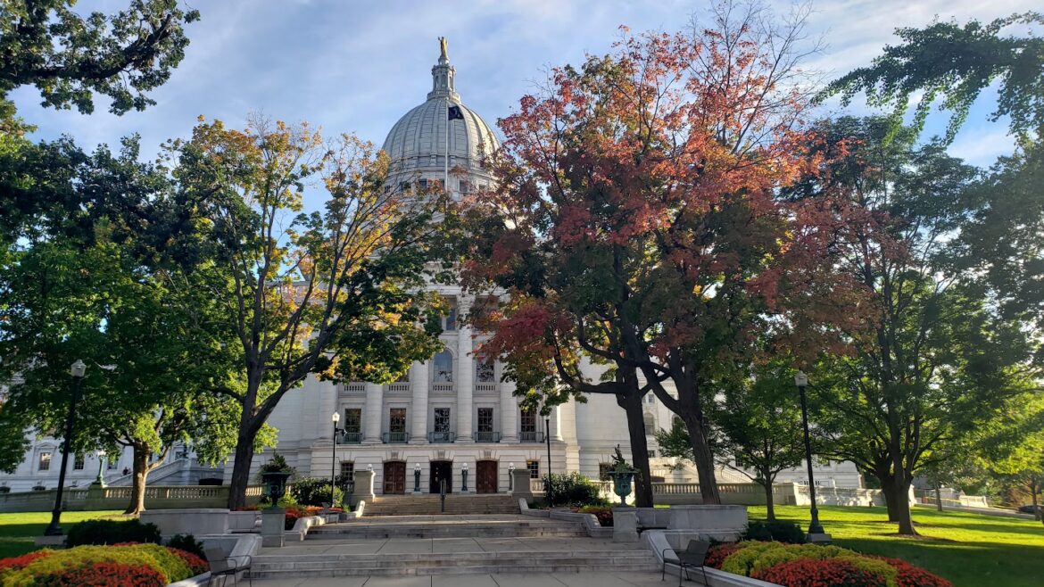 Federal shutdown threatens food assistance for nearly 700,000 in Wisconsin Federal shutdown threatens food assistance for nearly 700,000 in Wisconsin