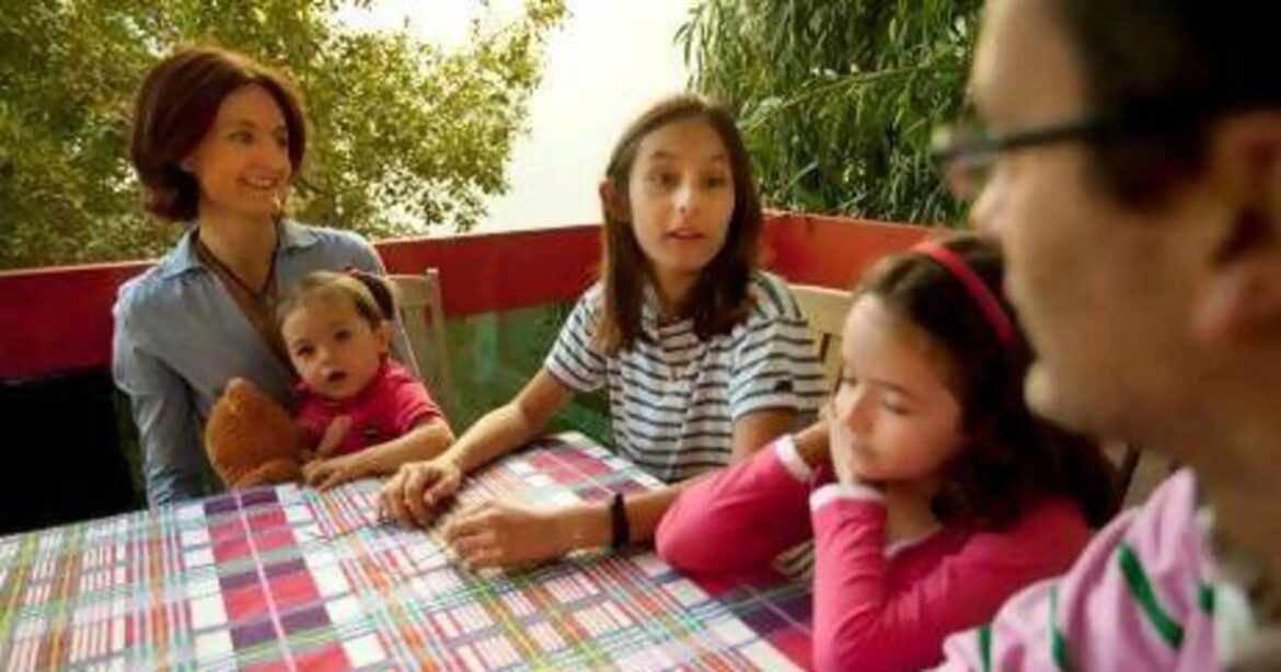 The sense in Pamela Druckerman’s book French Children Don’t Throw Food The sense in Pamela Druckerman's book French Children Don't Throw Food