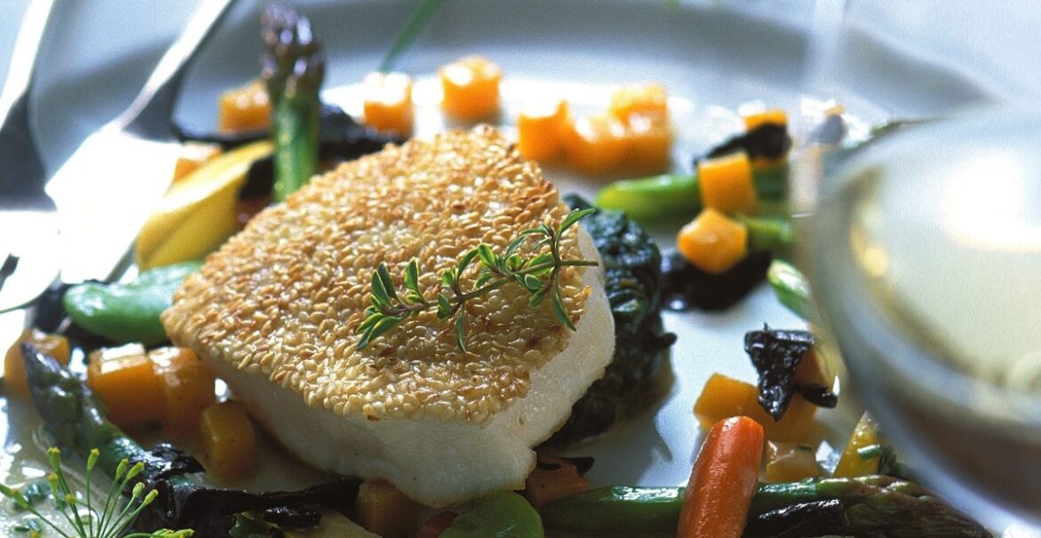 Les Nomades Has Closed After Nearly Five Decades Les Nomades Has Closed After Nearly Five Decades