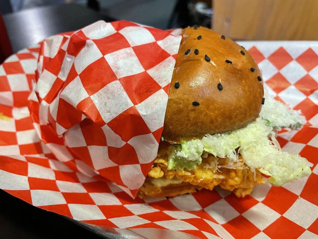 Caesar crispy chicken sandwich. Vitrina  (Photo: Buzzy Gordon)  Restaurants of 2025