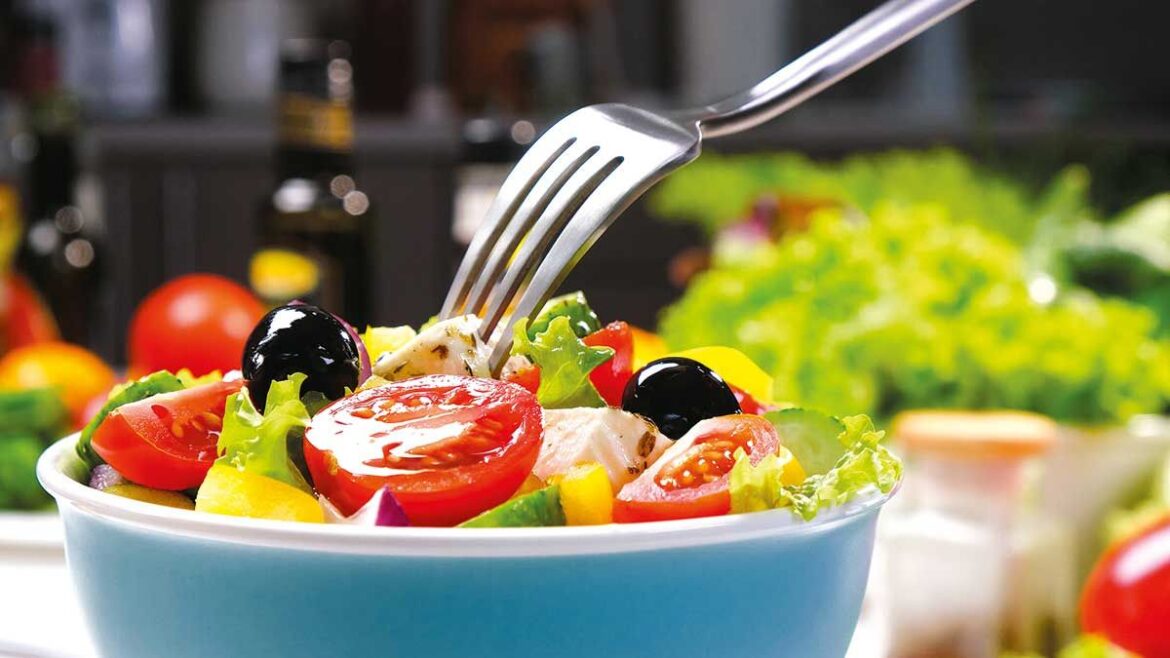 Mediterranean diet and exercise reduced type 2 diabetes risk by 31 per cent, study finds- The Week