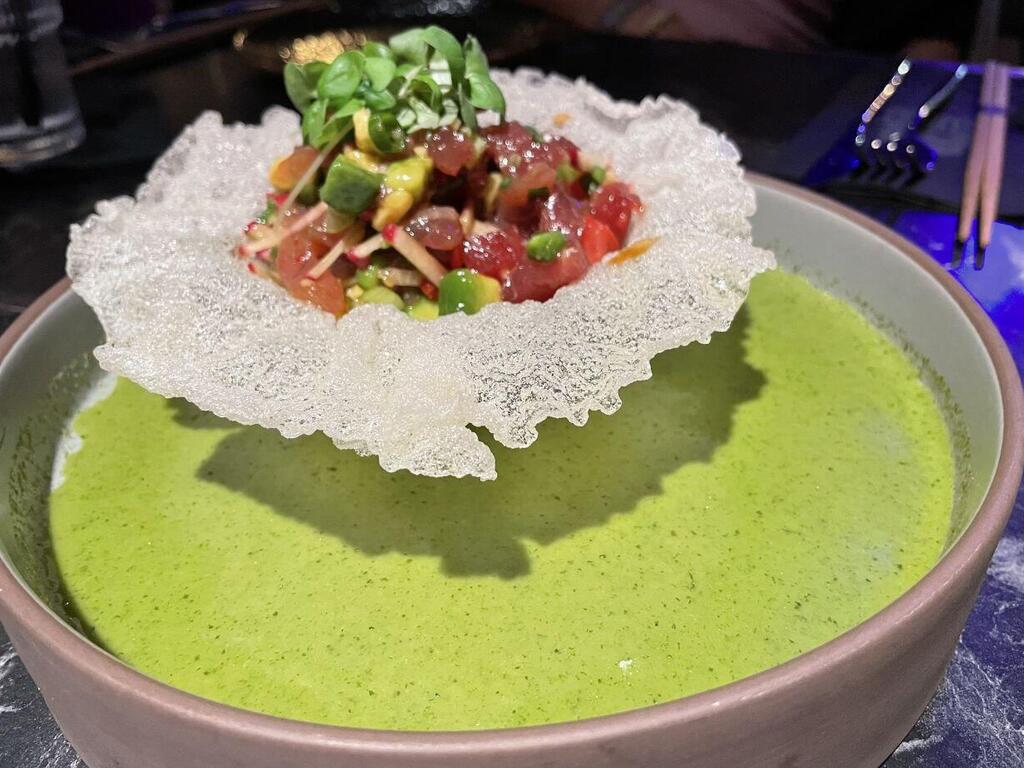 Tuna tartare in a rice paper shell. Sumo Sushi and Asian Kitchen  (Photo: Buzzy Gordon)  Restaurants of 2025