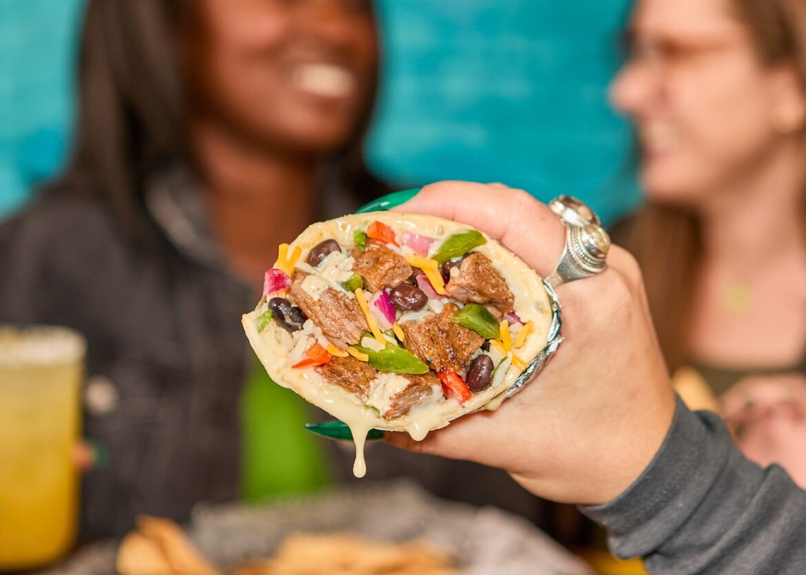 Chi-Chi’s, the iconic Mexican restaurant that closed 20 years ago, is making a comeback Chi-Chi’s, the iconic Mexican restaurant that closed 20 years ago, is making a comeback