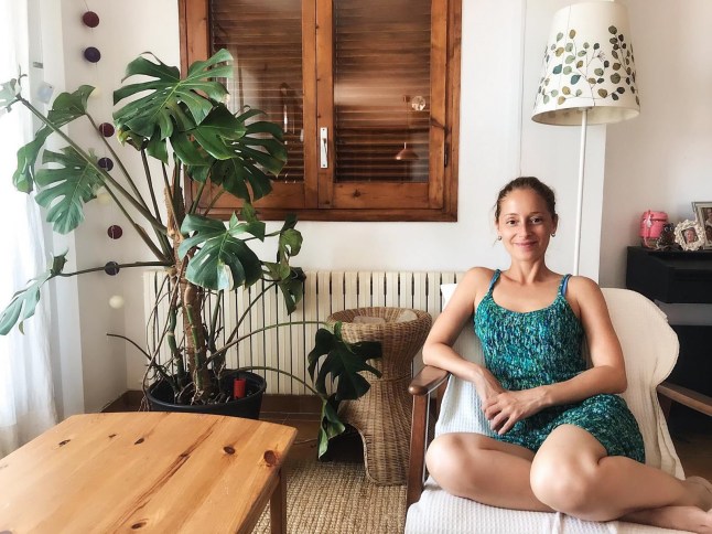 BUDAPEST, HUNGARY: Natalie is much healthier since going carnivore. THIS WOMAN claims a vegan diet left her barely able to hold a GLASS OF WATER - but since swapping plants for ANIMAL BRAINS she?s never felt better. Nutrition consultant, Natalie Daniels (38) who lives in Budapest, Hungary, grew up following a modern Mediterranean diet which consisted of pasta, bread, rice, potatoes, vegetables, lean meat and olive oil. In her late teens and early twenties, Natalie started to notice a connection between the foods she ate and the way they made her feel. At the time she was also practising yoga and linked it with a plant-based diet for good health. She went pescatarian and over time she lost her period and her health started to decline. In 2009 Natalie decided to strip out fish, eggs and dairy from her diet and go vegan. She cooked her meals from scratch and took vitamins and other health supplements but instead of feeling better in herself, her appearance started to change, she lost muscle tone, became pale and had sunken eyes with dark circles. As well as this, Natalie was diagnosed with a thyroid condition, had constipation, was bloated, suffered from hair loss, scalp eczema, sensitive teeth, brain fog and developed joint pain so severe she struggled to hold a glass of water in her hands. Natalie followed a largely vegetarian diet for 12 years and was vegan for three, but in 2015 she decided to re-introduce animal products into her diet until in January 2018, she discovered the carnivore diet and adopted the Paleolithic ketogenic diet (PKD), a type of meat-only diet where she eats solely animal products at a 2:1 fat to protein ratio. She enjoys a wide range of animal products from liver, brain, ribeye steak, beef tartare, raw lamb, pork crackling, pork ribs and broths made from boiling animal offcuts including the head. In a year Natalie has gone from 5st 11lb to 6st 10lb and says all her previous health symptoms have been alleviated and says that without this die