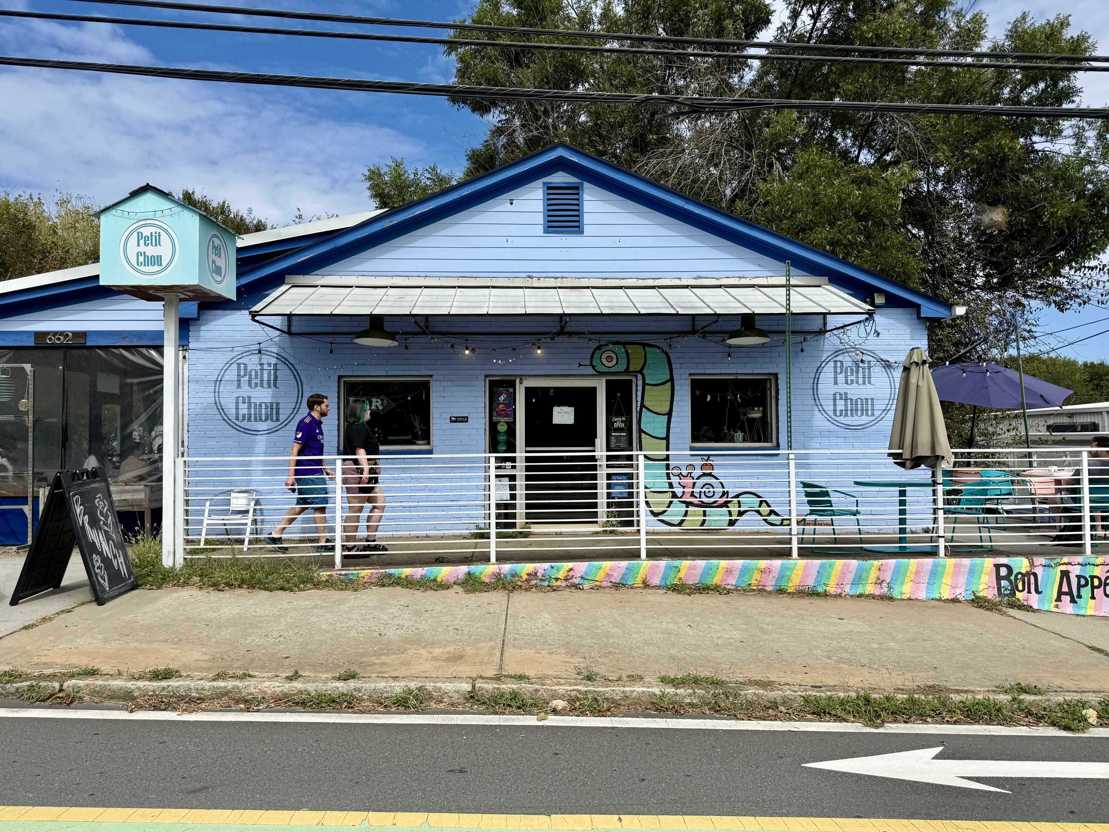 The exterior of Petit Chou.