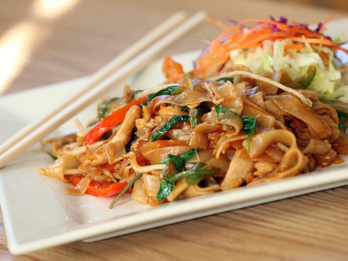 Pad Kee Moo is served with chicken or beef at the Noodle Palace on Petaluma Hill Road in Santa Rosa, Dec. 23, 2010. (Crista Jeremiason / The Press Democrat)