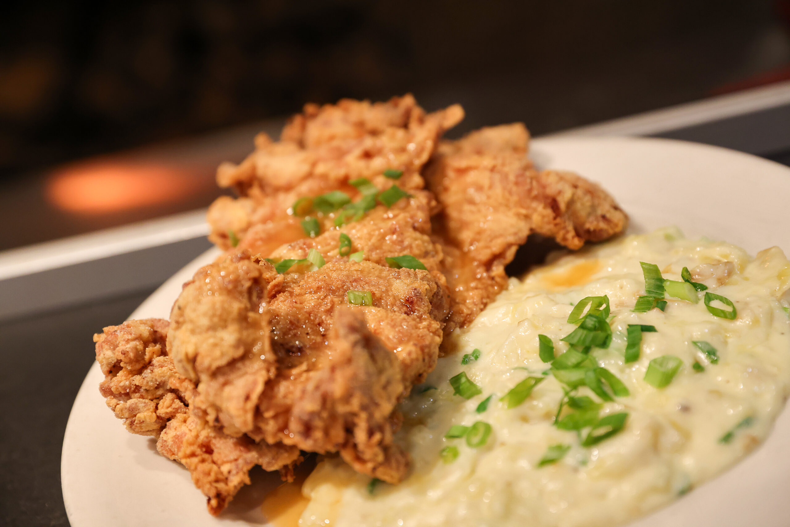 Fried chicken and mashed potatoes at Rosso Pizzeria & Wine Bar in Santa Rosa on Tuesday, September 30, 2025. (Christopher Chung/The Press Democrat)