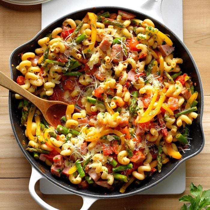 What To Eat With Your Favorite 2025 Hallmark Holiday Movie 