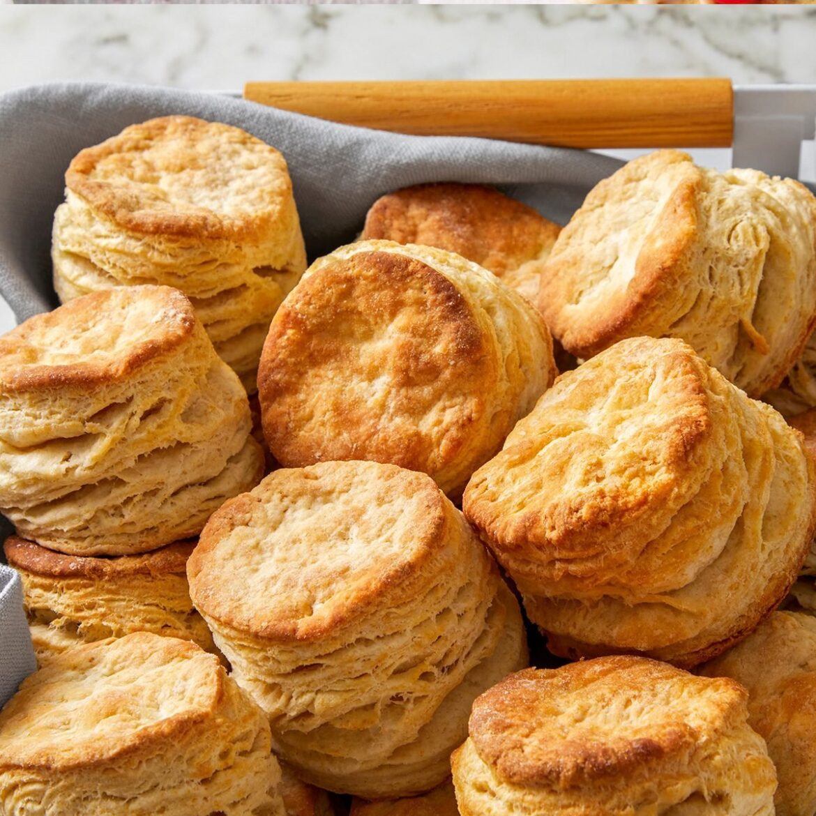 23 Hallmark Holiday Movie Food Pairings For Cozy Nights In