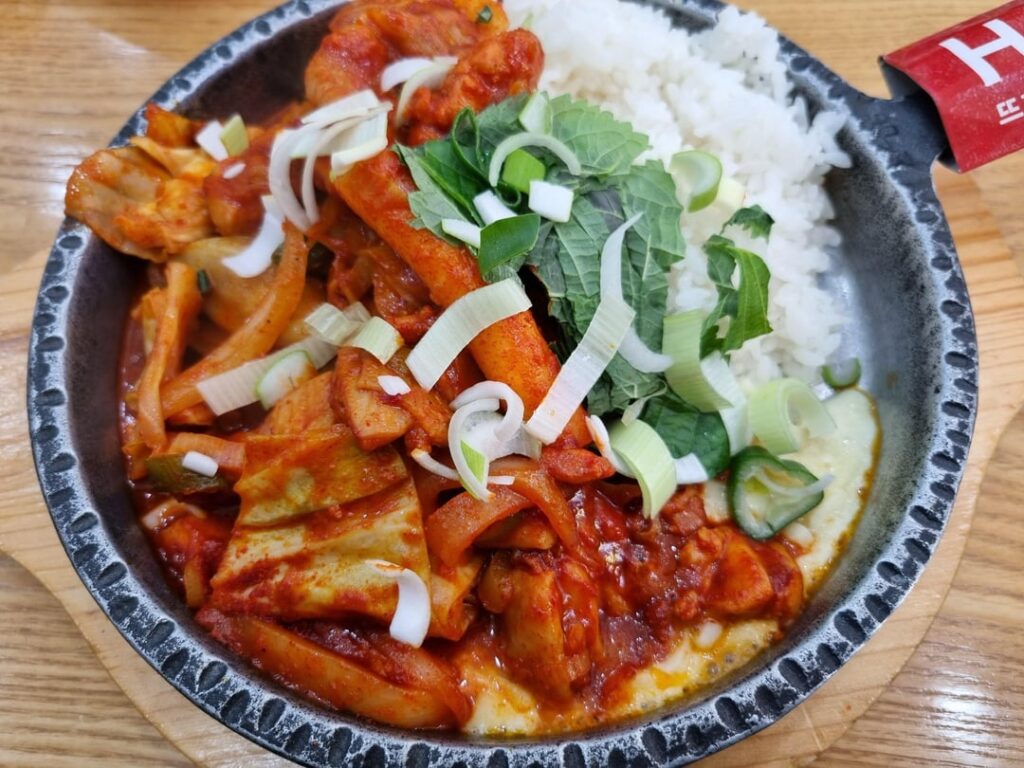 Foods that Koreans eat in Korea