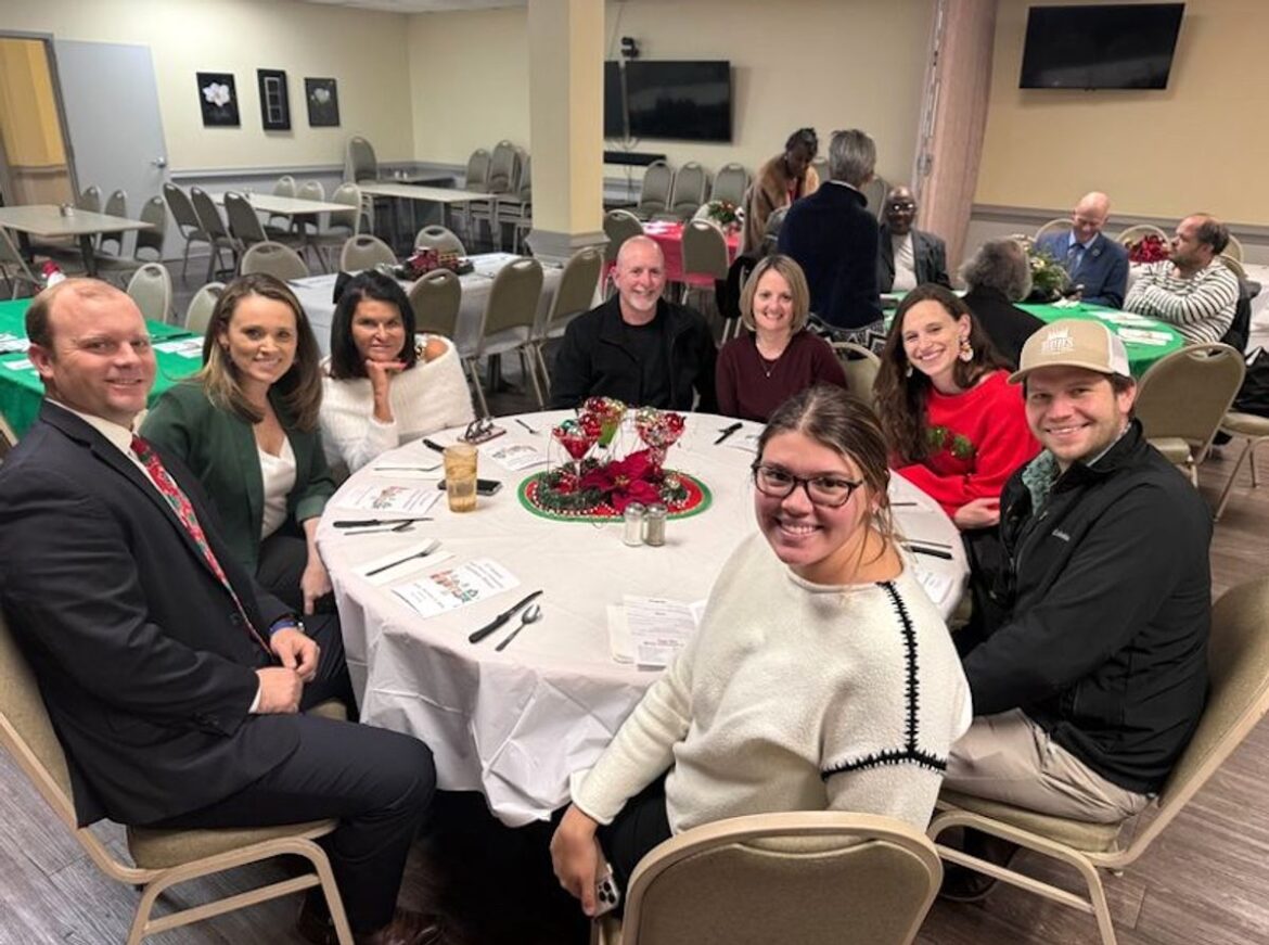 Community Christmas Dinner Dec. 1 to celebrate volunteerism and the Ho...