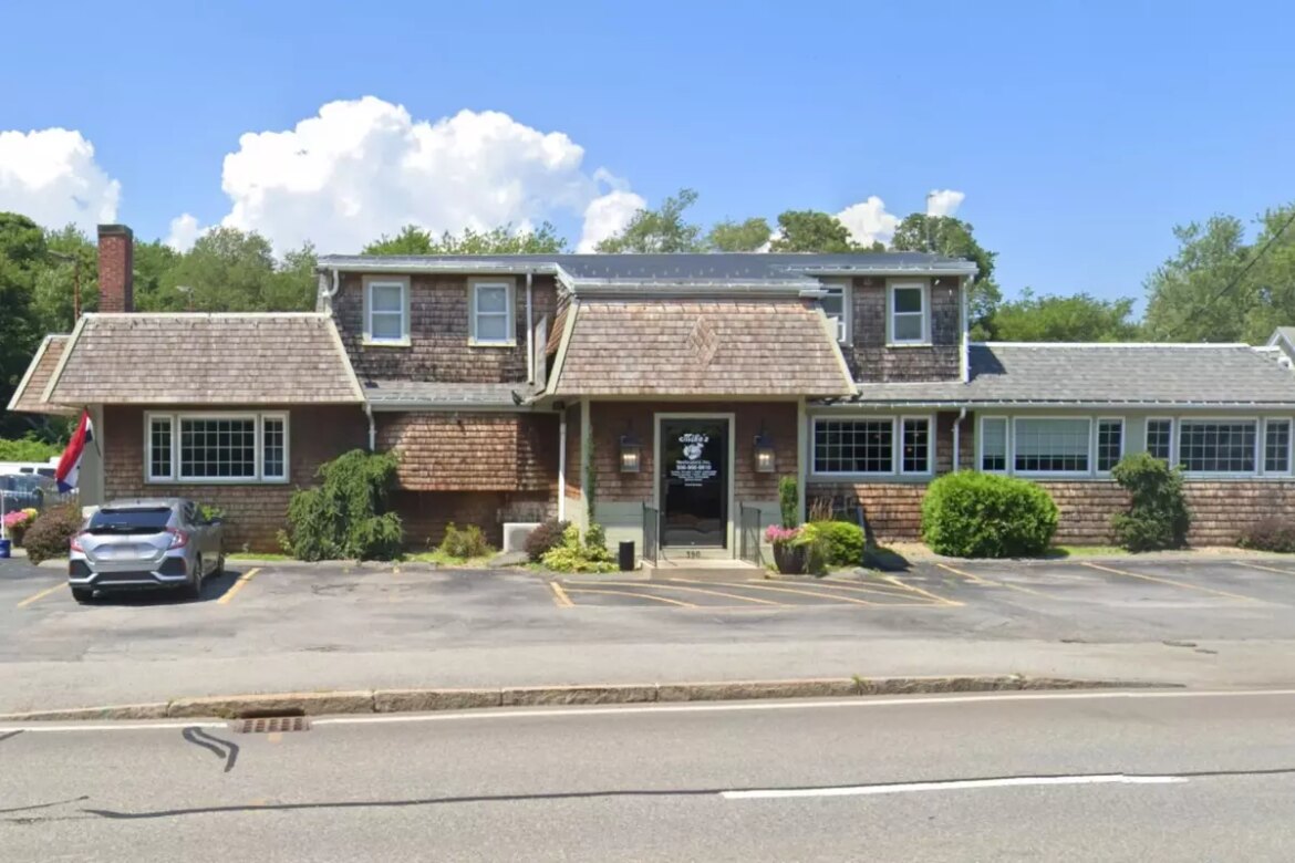 Mike’s Restaurant in Fairhaven Closing for Renovations