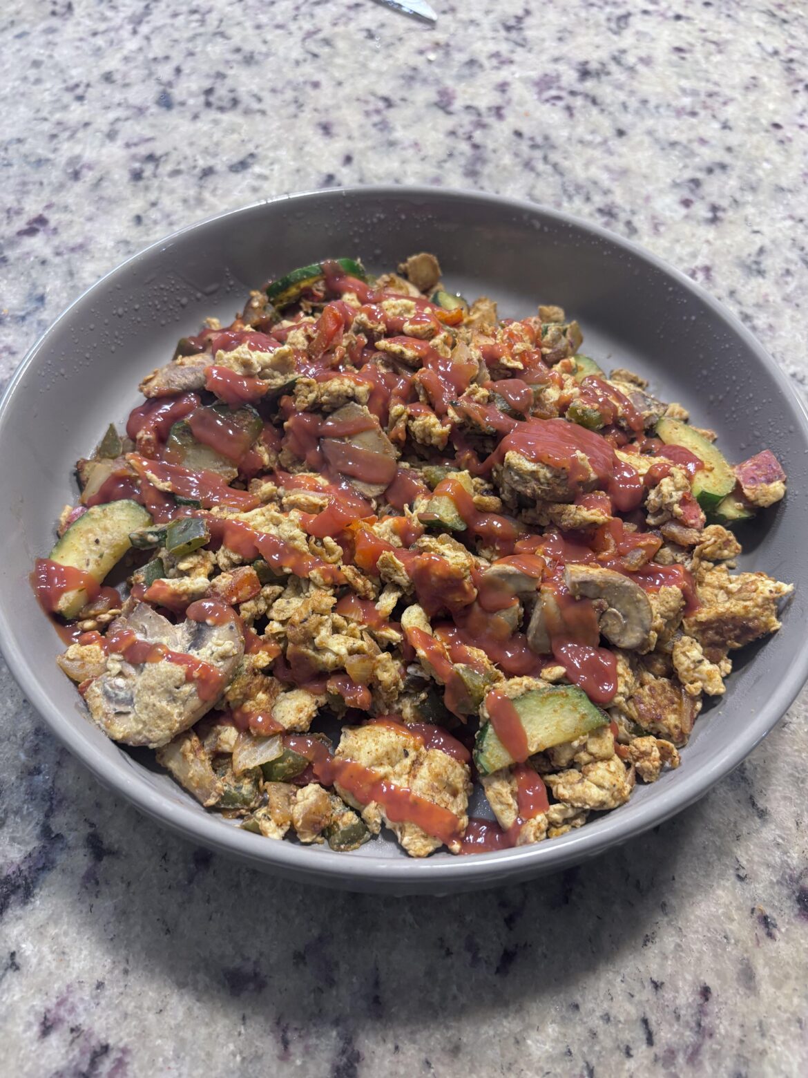 DELICIOUS EGG AND VEGGIE SCRAMBLE DELICIOUS EGG AND VEGGIE SCRAMBLE