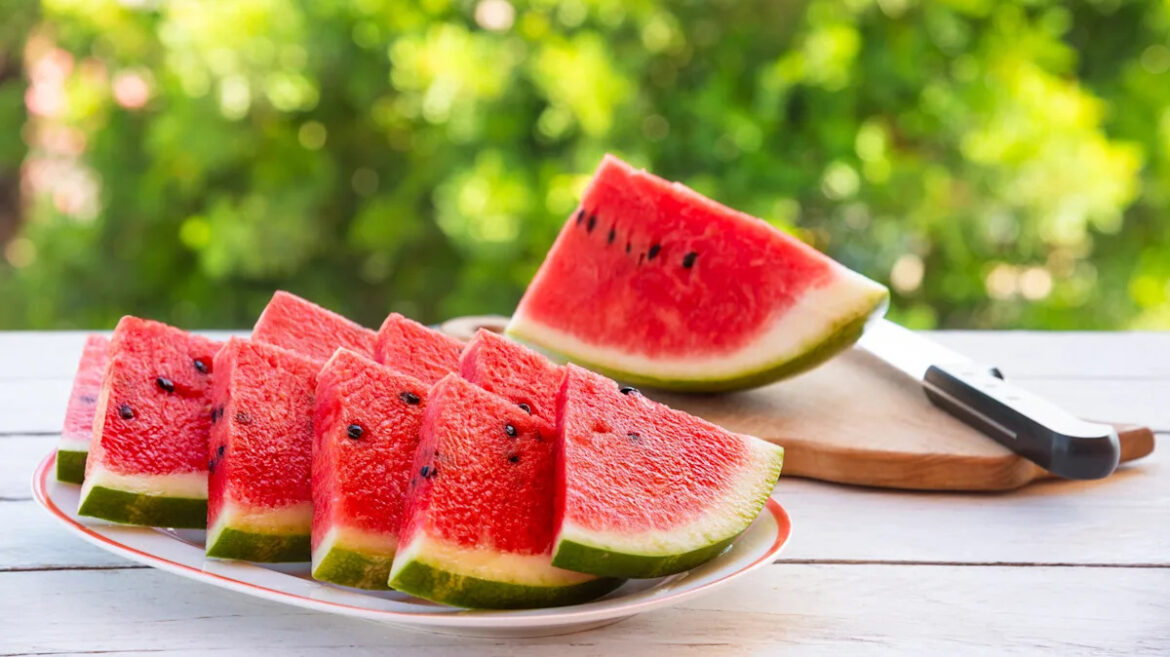 The Right Way To Cut A Watermelon, According To An Italian Nonna Yahoo lifestyle home