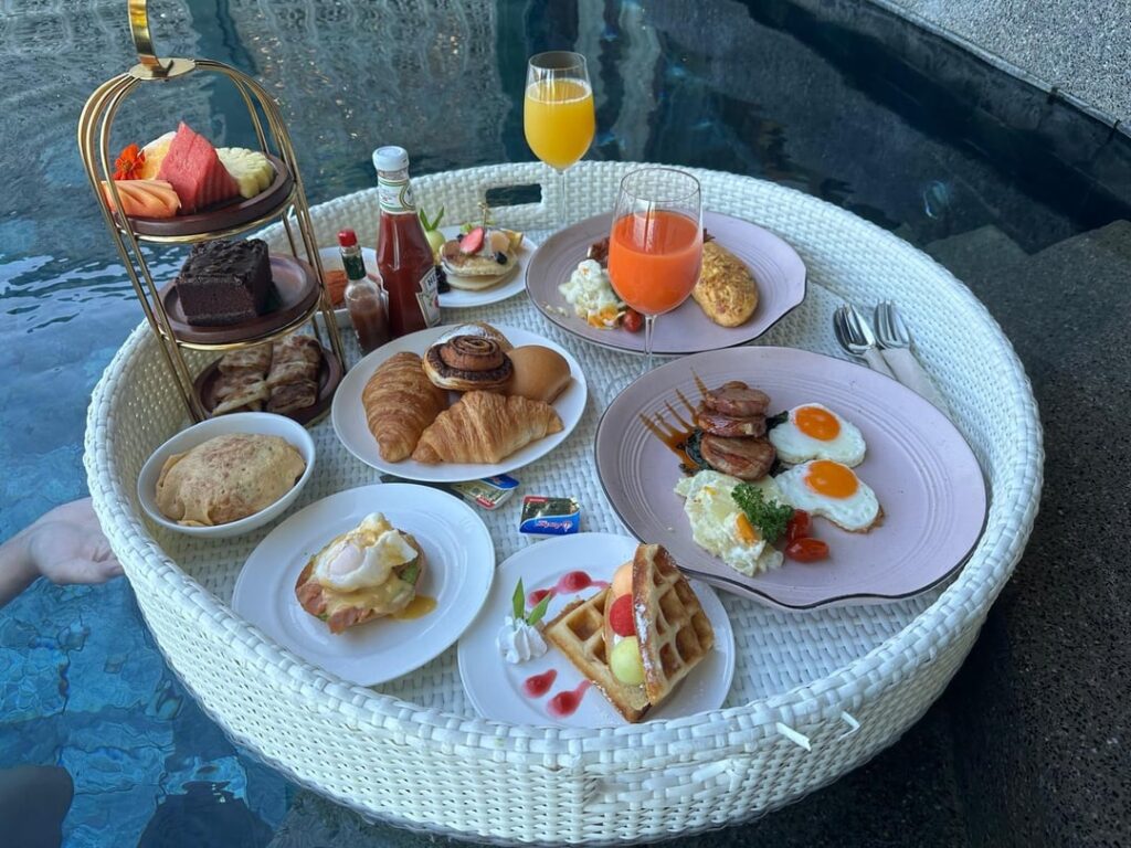 Floating Breakfast - Phuket