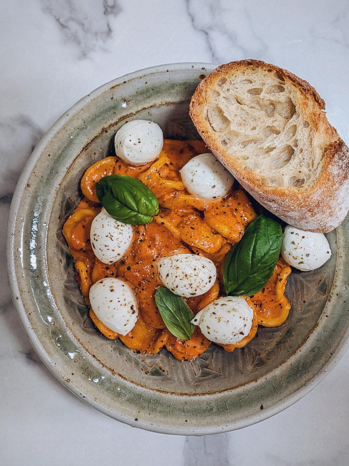 Easy and Delicious Creamy Pasta