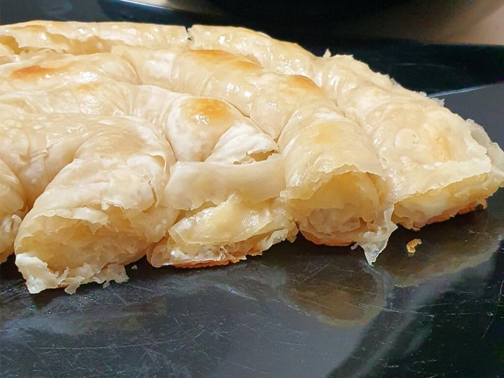 Filo Pies 1. Cheese pie and salad 2. Vanilla pie 3. Tiramisu