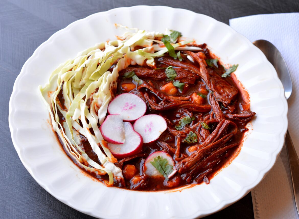 (338 cal, 30 g protein) Vegan ‘beef’ Pozole Rojo (338 cal, 30 g protein) Vegan 'beef' Pozole Rojo