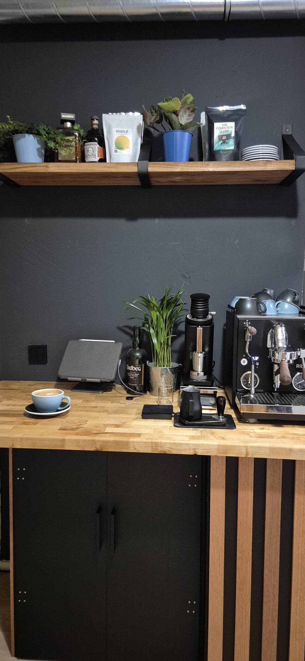 I built myself a coffee bar for my machine upgrade. First real build, proud of myself.