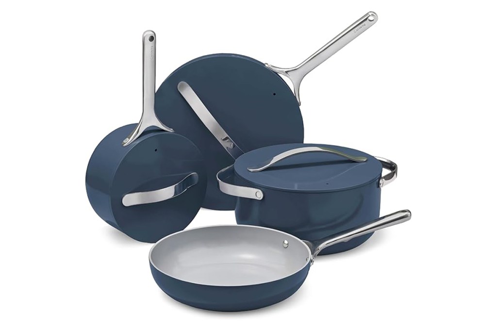 Navy cookware set