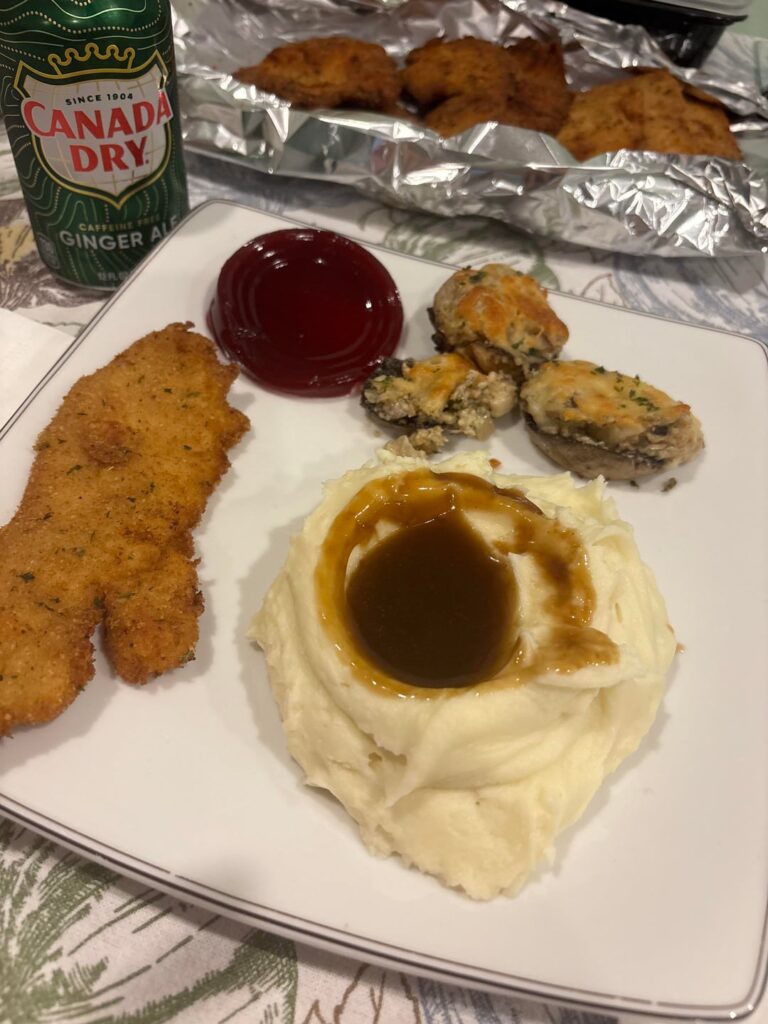 [Homemade]mashed potatoes ,stuffed mushrooms and chicken cutlet !