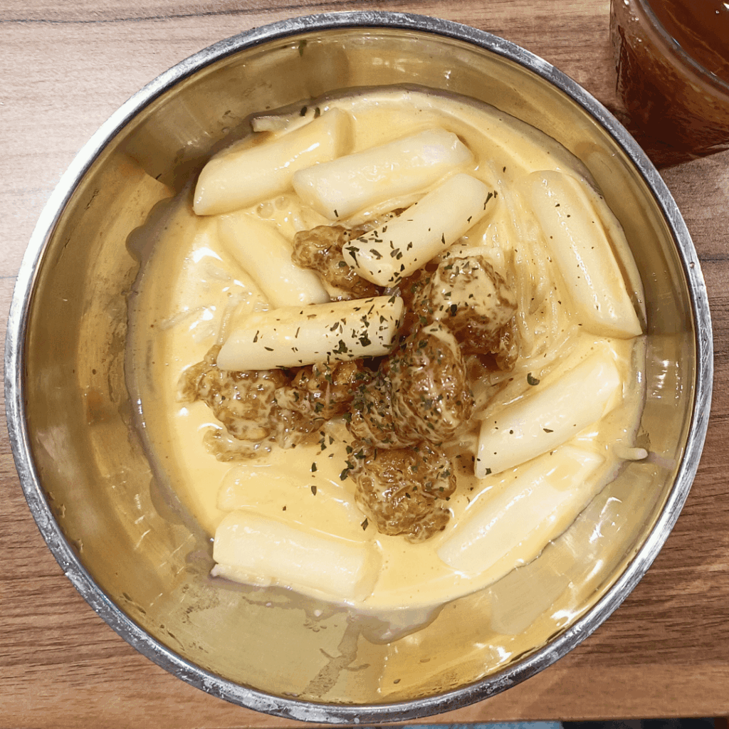 Cheesybokki from yesterday's lunch 🤤