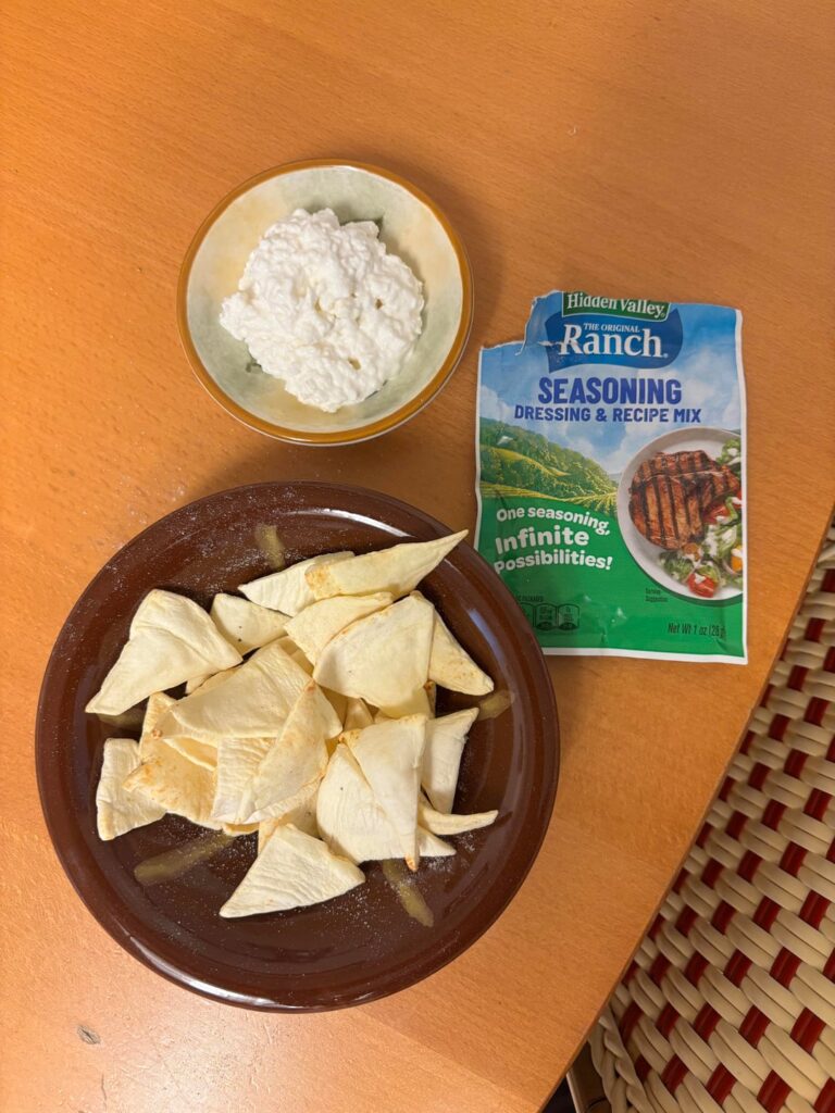 Egglife air fryer chips + cottage cheese side 95 cals 18 g protein Egglife air fryer chips + cottage cheese side 95 cals 18 g protein