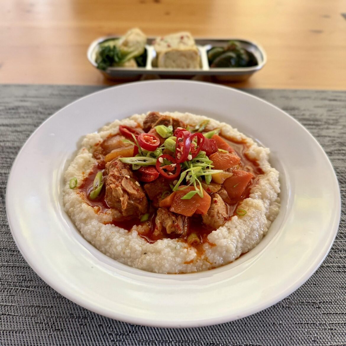 Spicy dwaeji galbi jjim with sesame grits