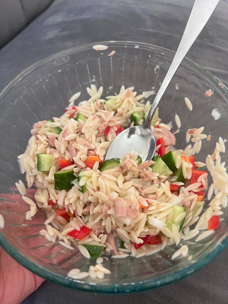 Orzo tuna salad ~400kcal