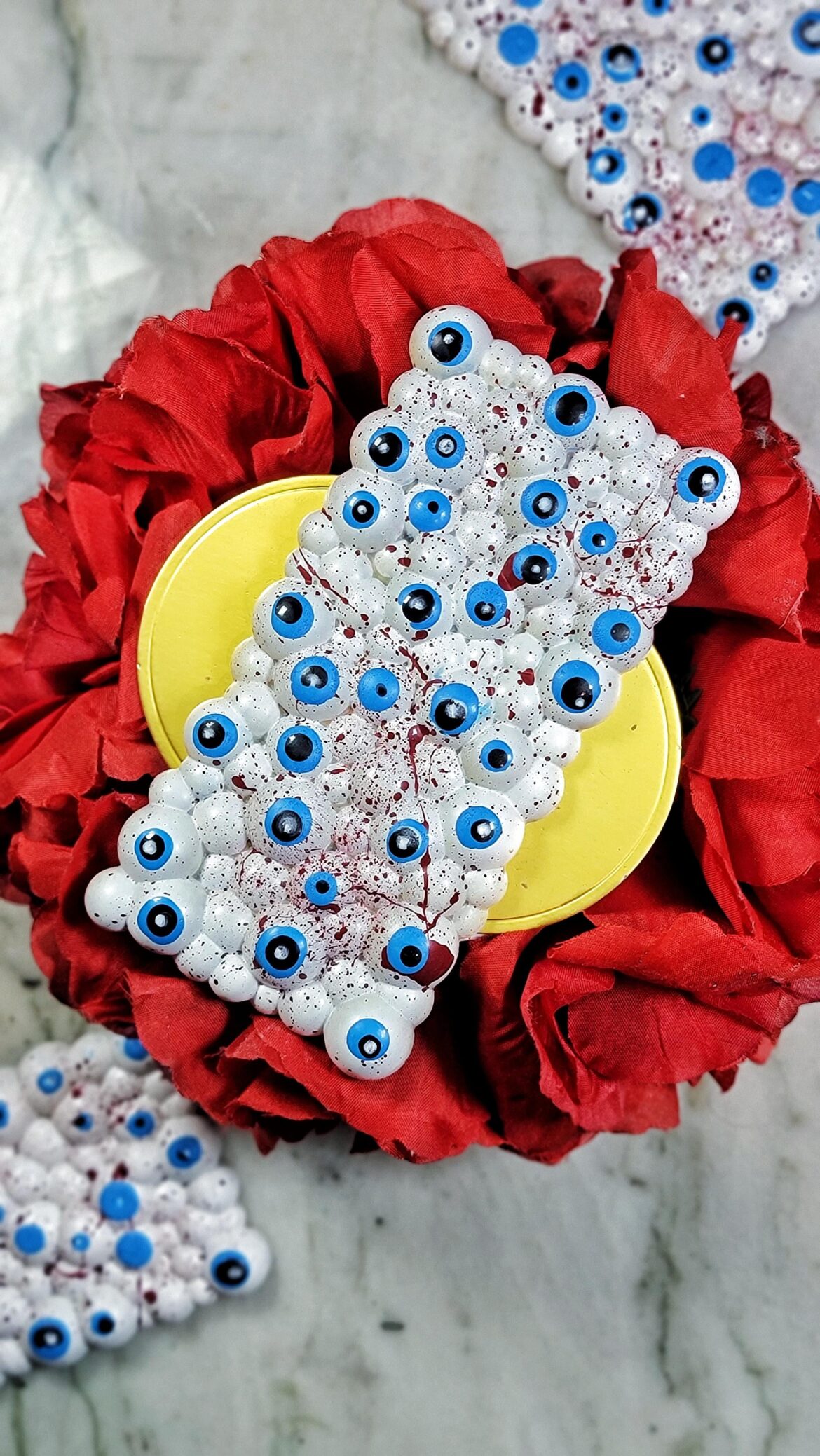 Cookies and Scream Eye Ball Bar