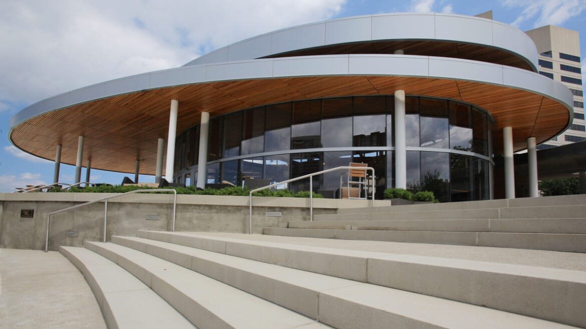 Chef Josh Dalton plans new restaurant on Columbus' Downtown riverfront