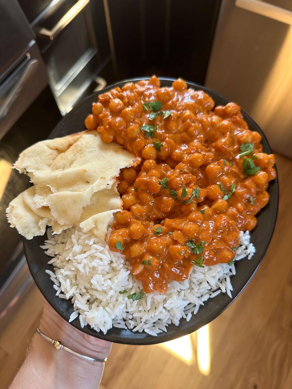 My latest hyper-fixation meal! Butter chickpeas