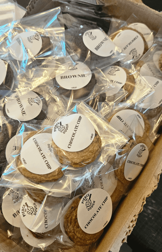 Free cookies i made to give away during trunk or treat Free cookies i made to give away during trunk or treat