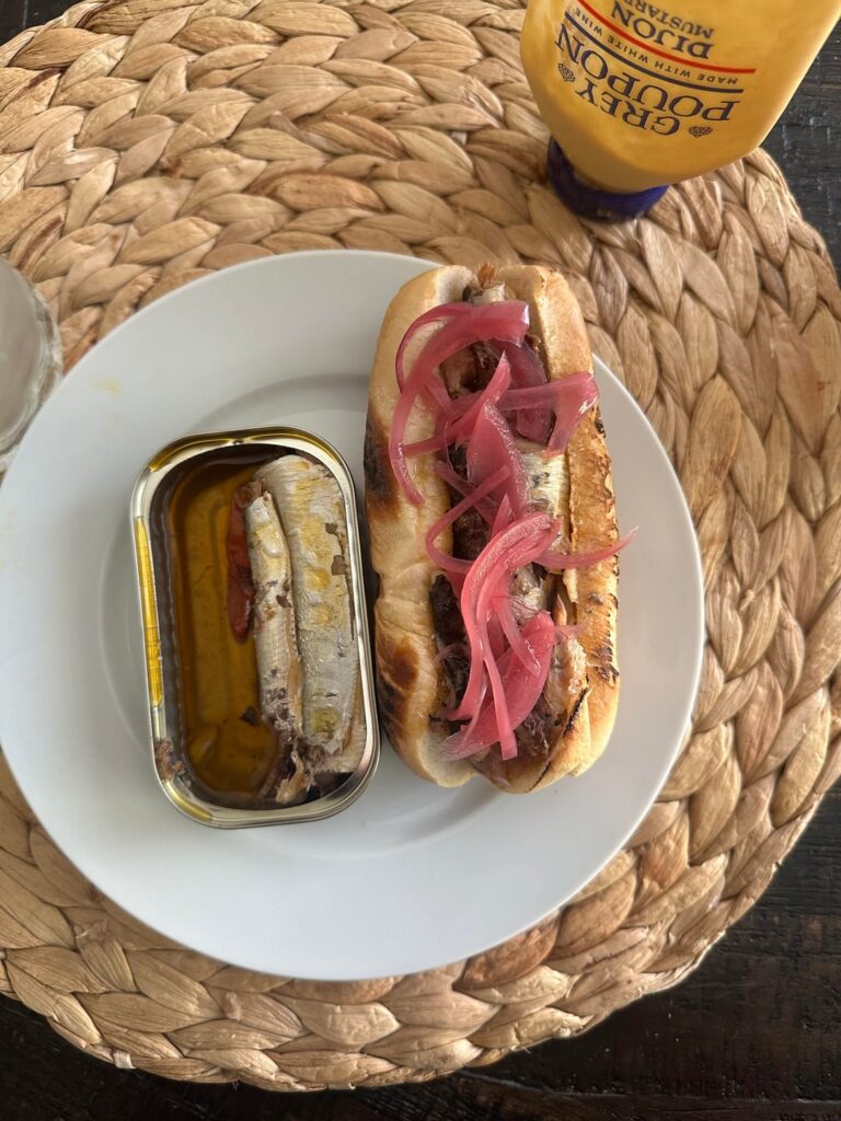 Hear me out “Dine Dog”