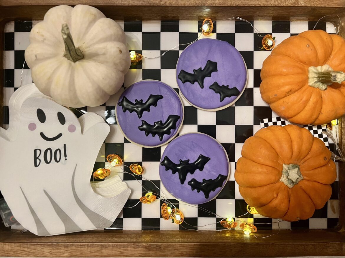 Simple Halloween cookie set