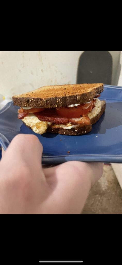 Breakfast sandwich
