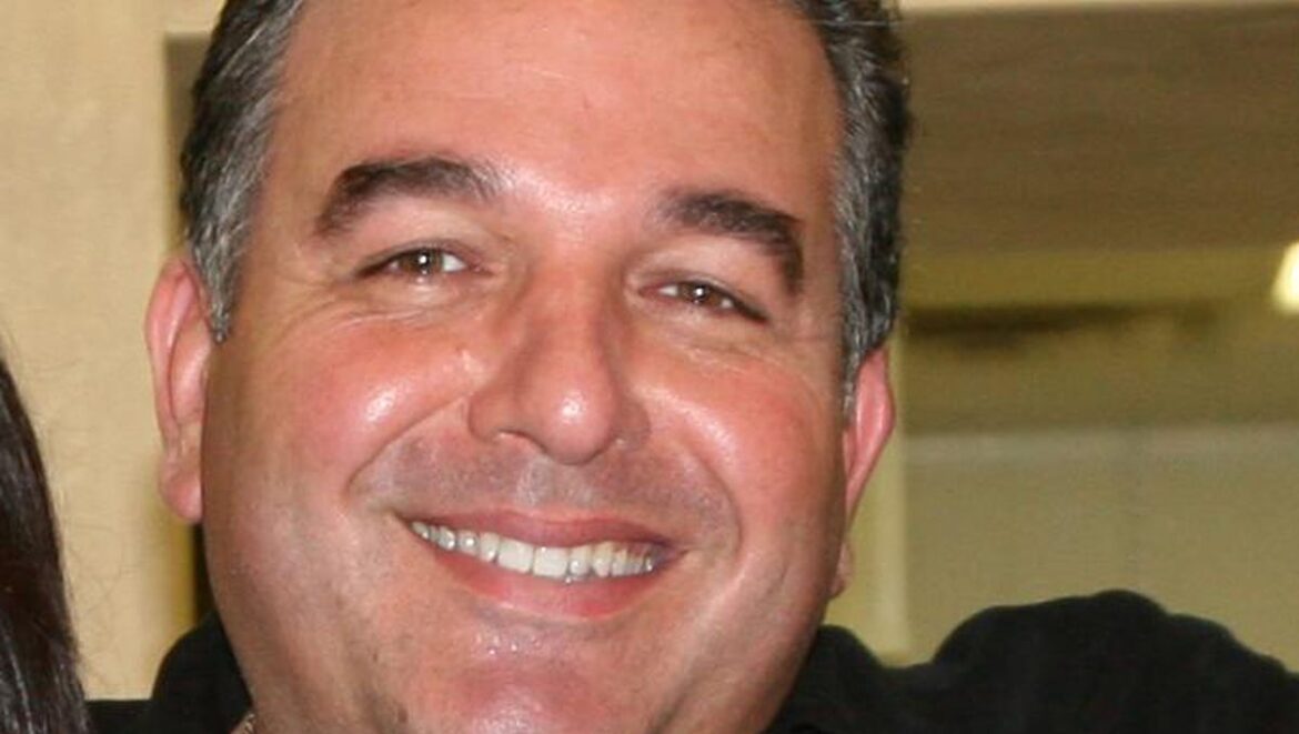 Palermo’s reopens on Lawrence Palermo's reopens on Lawrence