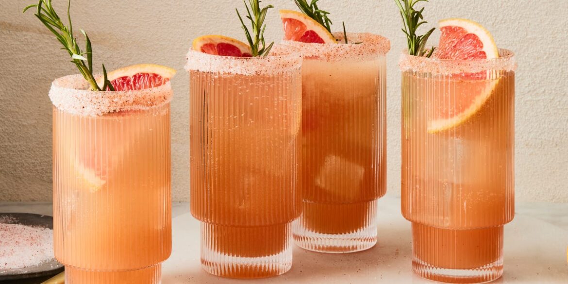 21 Mocktails You Need To Try During Sober October (& Beyond!)