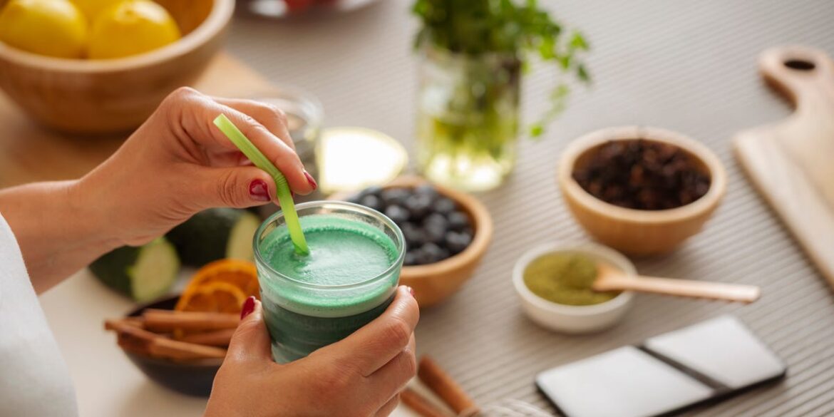 Study Finds This Diet Slows Down Brain Aging