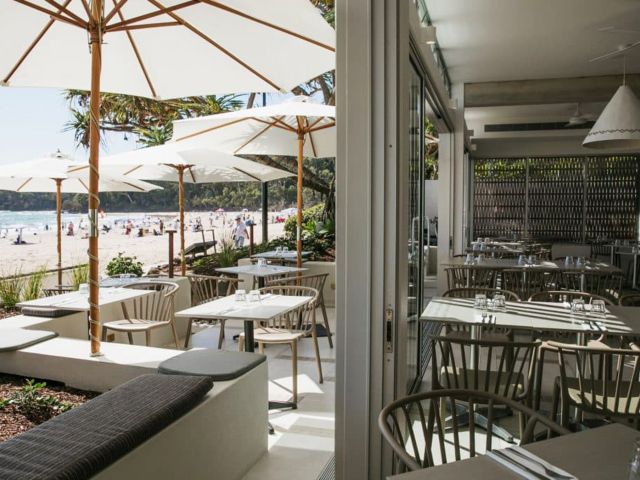 beachfront dining at Bistro C, Hastings Street Noosa