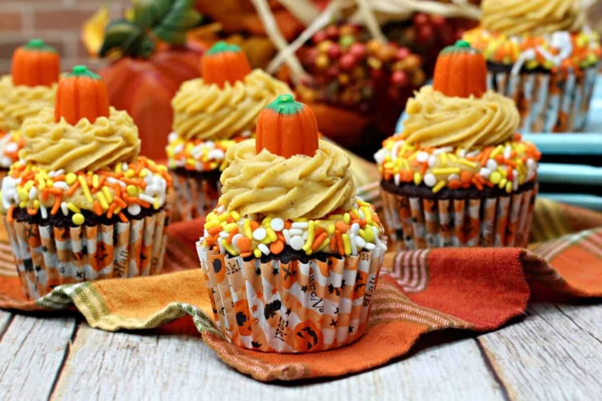 Chocolate Coffee Mocha Cupcakes with Pumpkin Spice Frosting