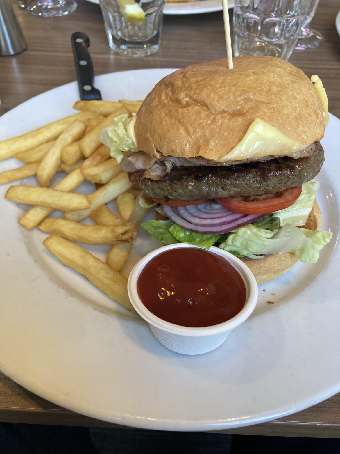 Bacon cheeseburger at a country pub
