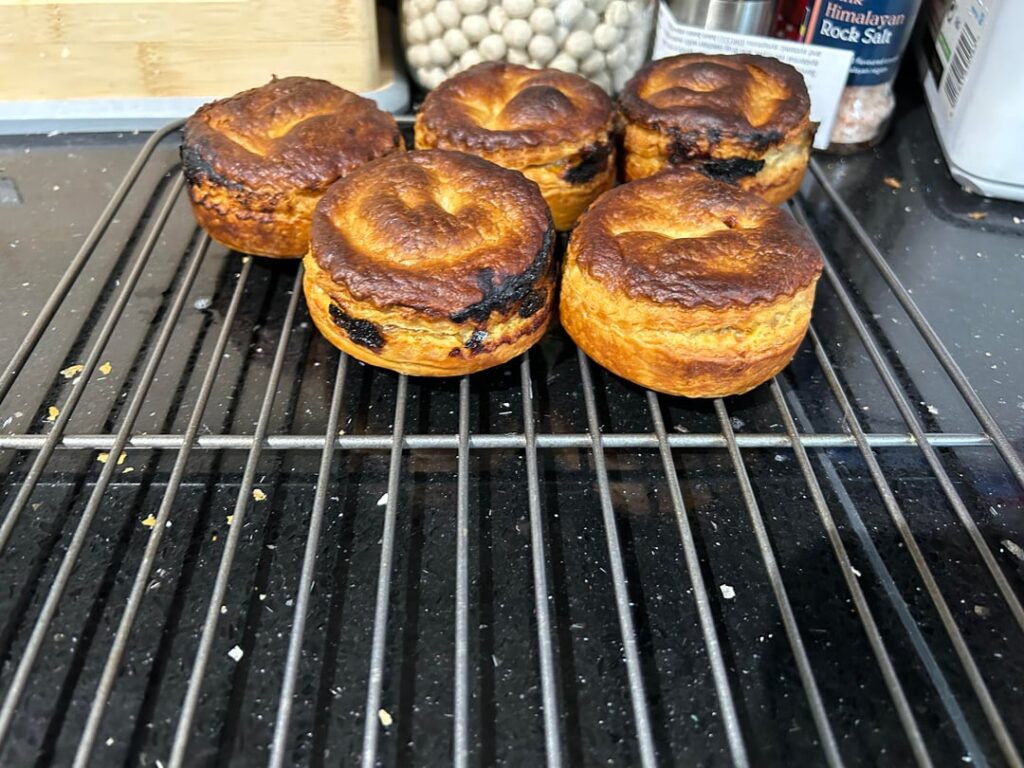 Chicken curry mini pies Chicken curry mini pies