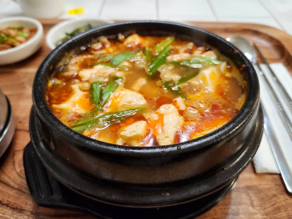 More 순두부찌개!