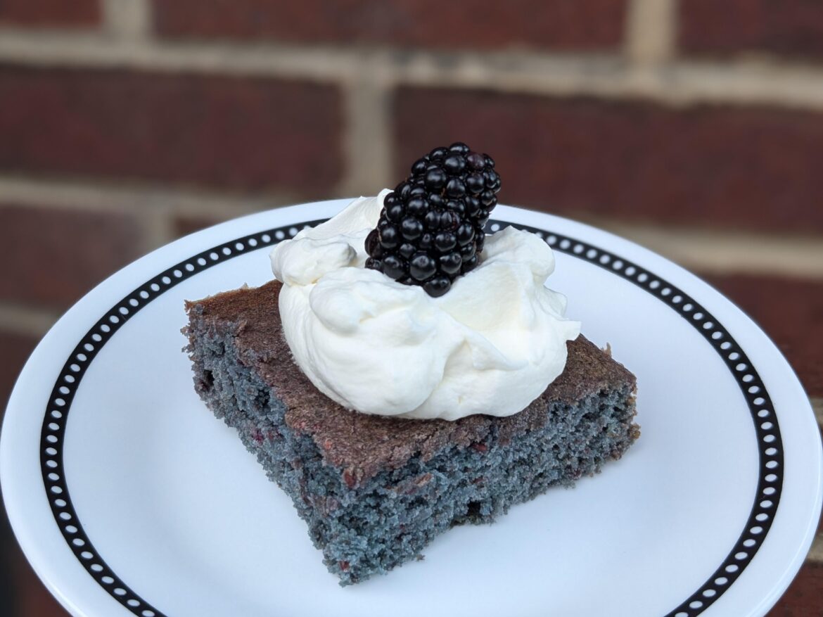 Stella's Blackberry Cake