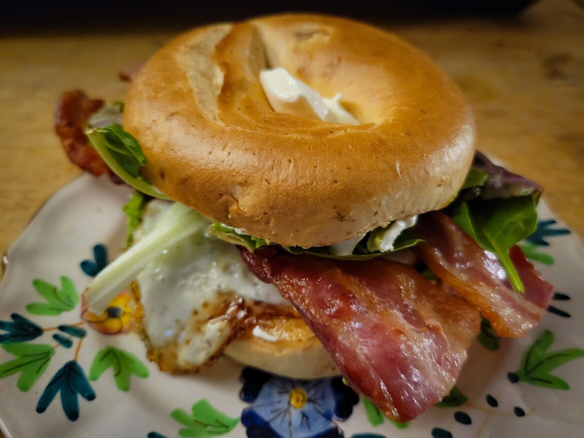 Breakfast Bagel Sammy